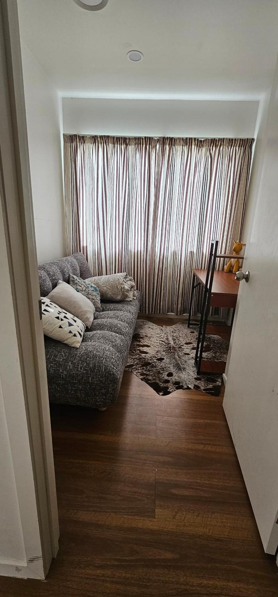This Fabulous, Single-Level 3 Plus 1 Small Room With Folding Sofa Home Auckland Ngoại thất bức ảnh